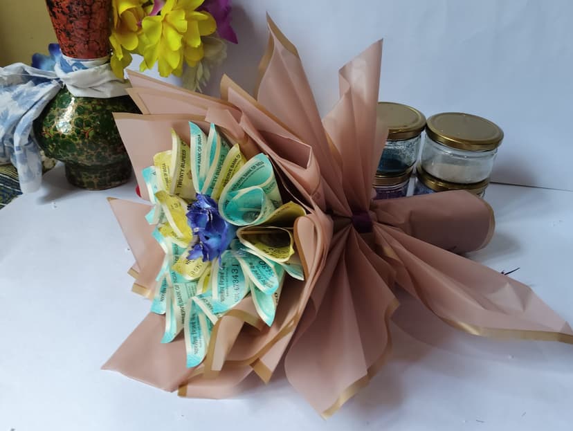 MONEY BOUQUET
